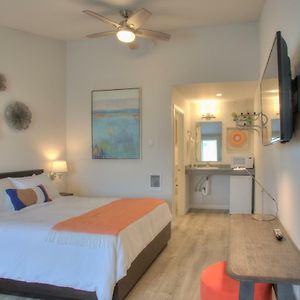 Ocean Shores Resort - Brand New Rooms (Adults Only)